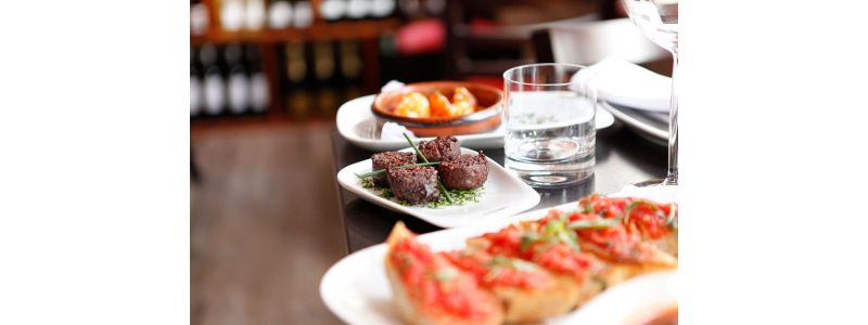 Kleine Tapas-Auswahl Bar EL IBERICO